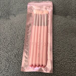 MOTA Soft Pink Makeup Brush Set